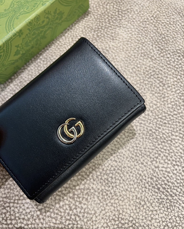 グッチ財布 レプリカ背面デザイン